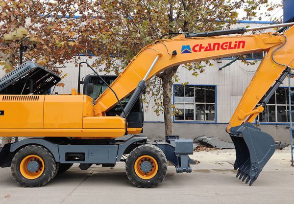 КОЛІСНИЙ ЕКСКАВАТОР CHANGLIN GHT215W - Зображення 4